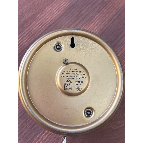 Vintage MCM Wood Gold United Clock Corp. Electric Wall Clock Convex Glass - Picture 3 of 14